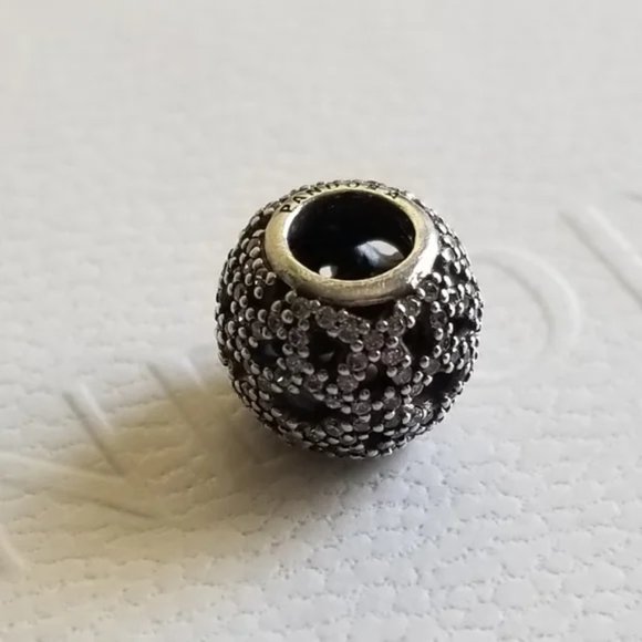 Pandora Shimmering Lace Charm - Picture 3 of 6